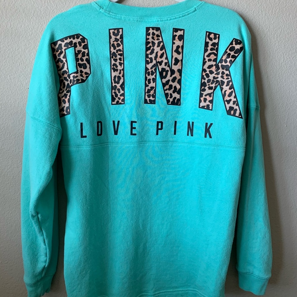 Teal Cheetah VS Pink Crew